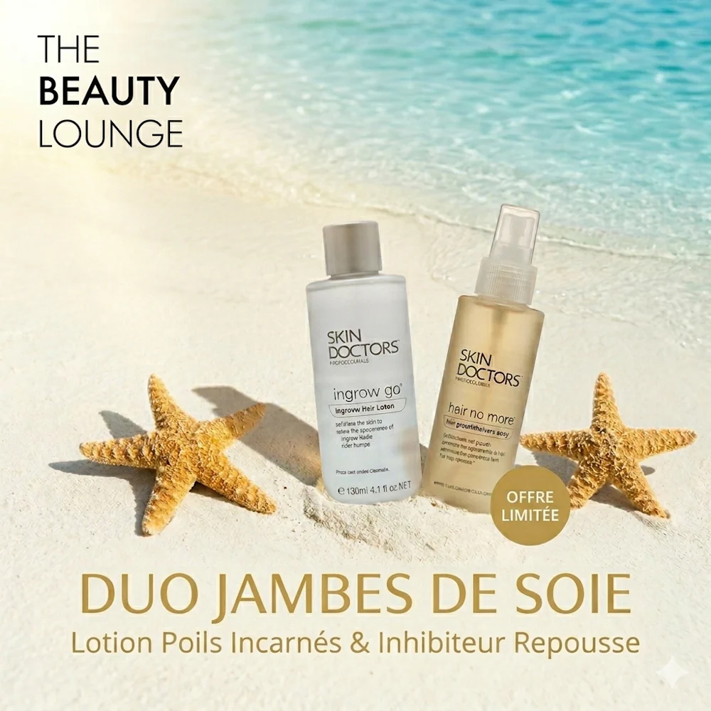 Kit "Duo Jambes de Soie" de Skin Doctors comprenant la lotion Ingrow Go contre les poils incarnés et le spray Hair No More inhibiteur de repousse. Les flacons sont présentés sur une plage de sable blanc avec des étoiles de mer, sous le logo "The Beauty Lounge".